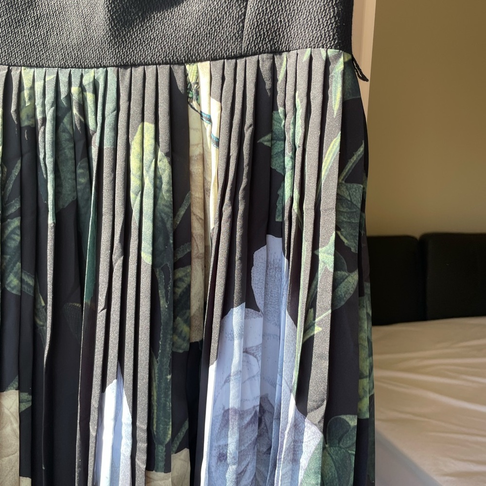 TED BAKER DRESS - Picture 3 of 8